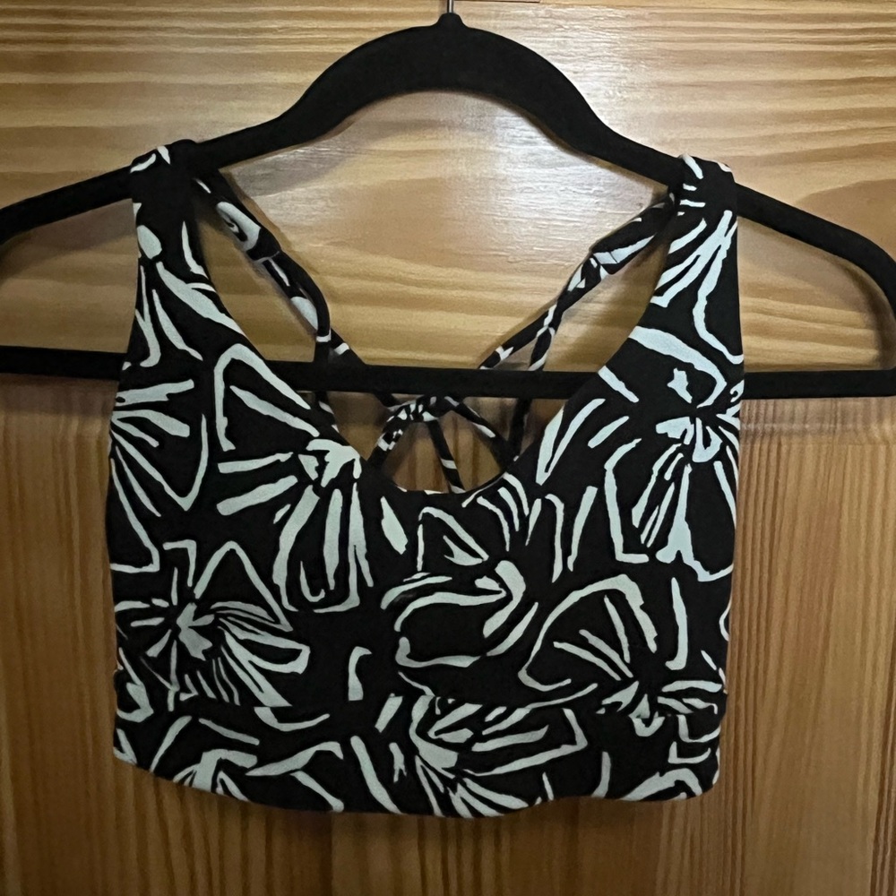 Athleta Sports Bra and capri leggings